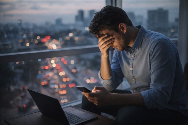 DUVARI NEM İNSANI GAM YIKAR